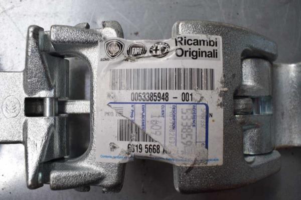 CHARNIERE DE PORTE ARRIERE DROITE SUPERIEUR CITROEN JUMPER / PEUGEOT BOXER / FIAT DUCATO - Vue 2